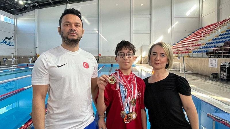 Raşitizmle Mücadele Eden Kayra, 5 Dalda Altın Madalya Aldı