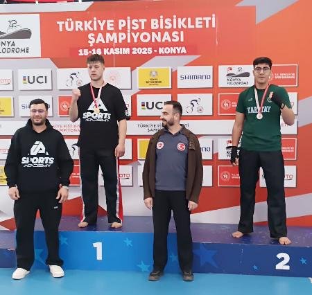 Kick Boks Ve Futbolda Elde Edilen Gurur Verici Başarılar