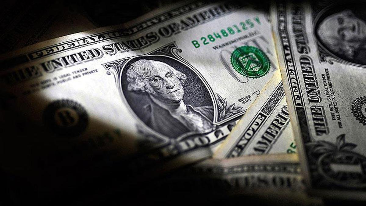 Serbest Piyasalarda Dolar Ve Euro Açılış Fiyatları Açıklandı