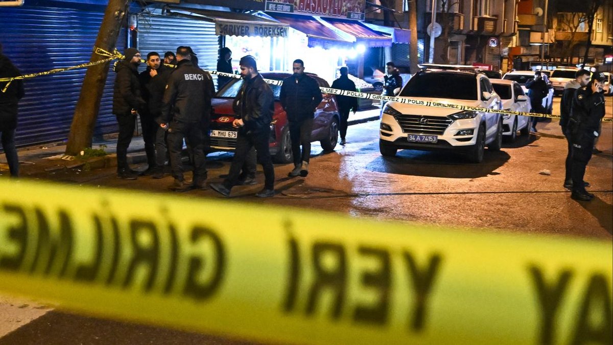 İstanbul'daki Operasyonda 1 Jandarma Yaralandı, 5 Şüpheli Gözaltında