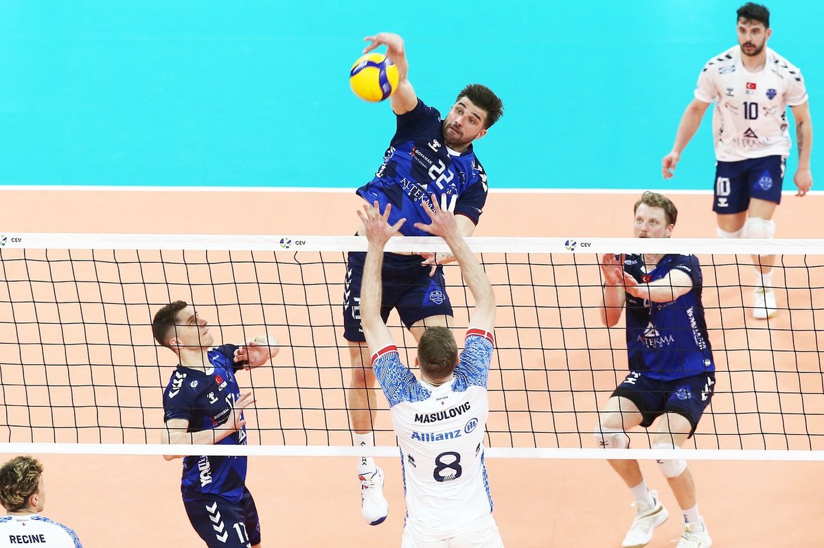 Altekma, Allianz Milano'ya Karşı 3-0 Yenilgi Aldı