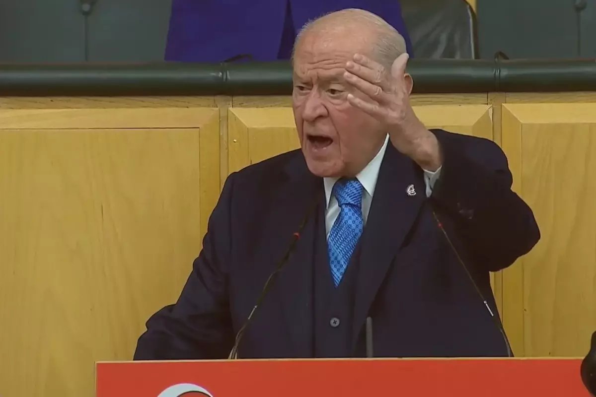 Bahçeli'nin Kürtler Hakkındaki Açıklamaları Grubun Alkışını Aldı