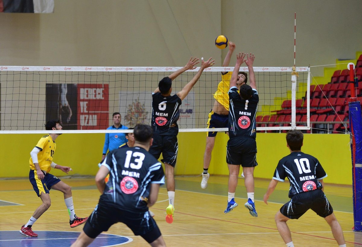 Osmaniye'de Erkekler İçin Bölgesel Voleybol Ligi Coşkusu