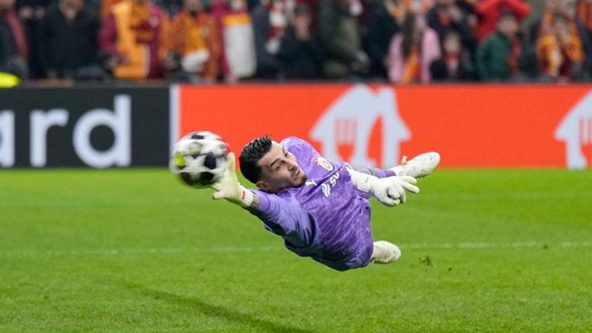 Uğurcan Çakır, Fernando Muslera İle Yarışıyor Gibi Görünüyor