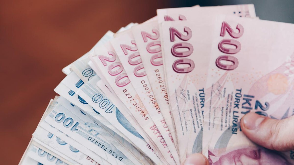 Bayramdan Önce Emeklilerin Maaş Ve İkramiyeleri Ödenecek