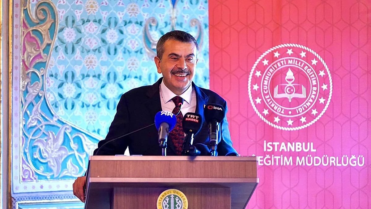 Bakanın 15 Yaşında Üniversiteye Başlama Projesi Açıklandı