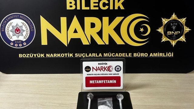 Bilecik'te Uyuşturucu Baskını: Dört Şüpheli Gözaltına Alındı