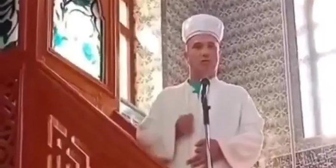 İmamdan 'Telefon' Tepkisi: Namazı Kıldırmıyorum, Camiyi Terk Edin!