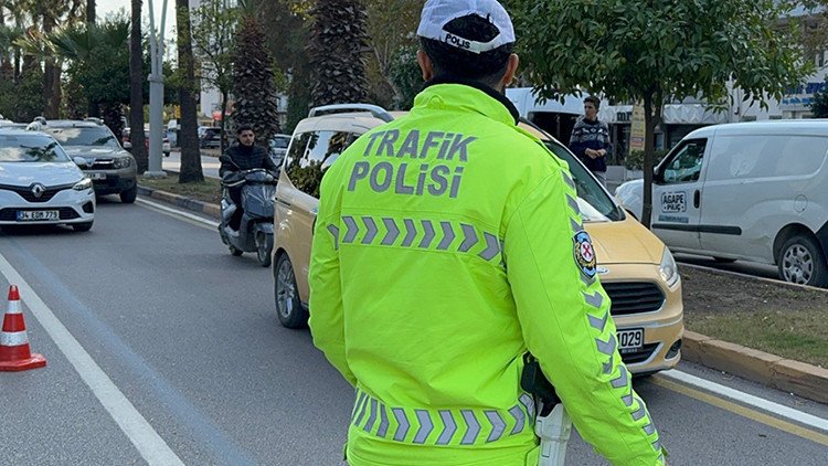 Araçlarda Kullanılan Multimedya Sistemleri İçin Yeni Düzenleme