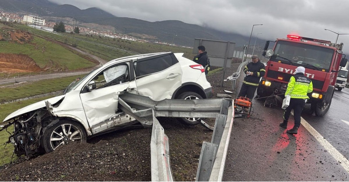 Son Dakika: Korkunç Trafik Kazası! TAG Otoyolu'nda Araç Bariyere Çarptı: 1 Hayatını Kaybetti