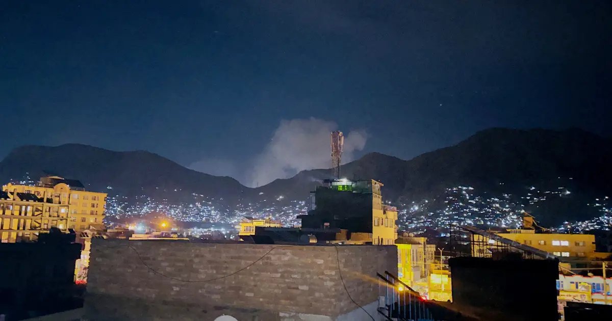 Pakistan, Kabil’deki Hastaneyi Vurdu: 400 Can Gitti