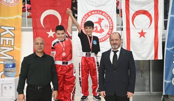 YDÜ RA 25 Spor Salonu, Dr. Fazıl Küçük Kick Boks Turnuvası'na Ev Sahipliği Yaptı