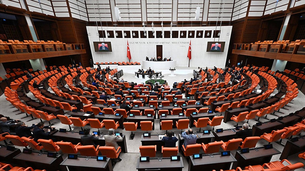 Meclis Yeniden Toplanıyor: Milyonları Etkileyecek Yasa Tasarıları Görüşülecek
