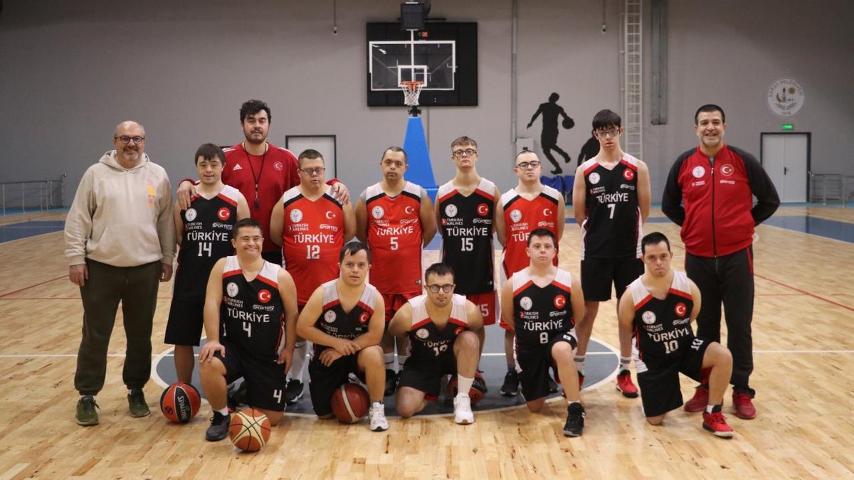 Sahada Sadece Basketbol Değil, Aynı Zamanda "Farkındalık" Mevcut