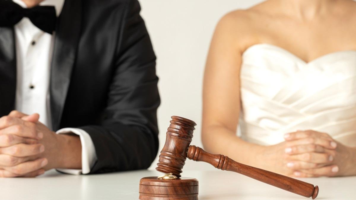Sadece Üç Dakika Süren Evlilik! Damadın Sözüyle Boşandılar