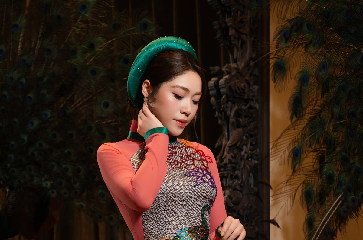 Dört Dilde Konuşan Güzellik Kraliçesi, Vo Viet Chung'a İlham Verdi