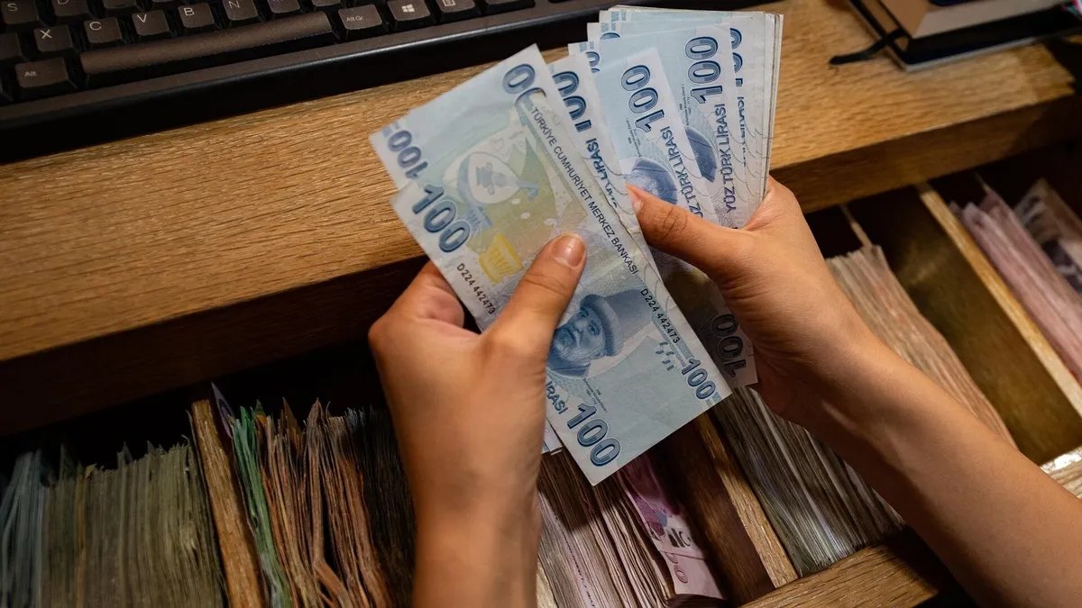 Emekli Promosyonu 50 Bin Liraya Ulaştı: En Fazla Ödeyen Banka Açıklandı