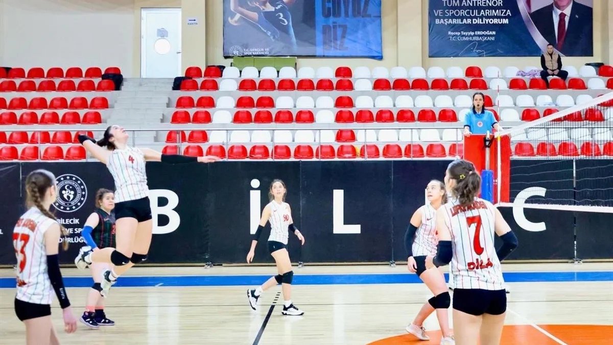 Bilecik'te Kadınlar Voleybol Bölgesel Lig Grup Karşılaşmaları Sona Erdi