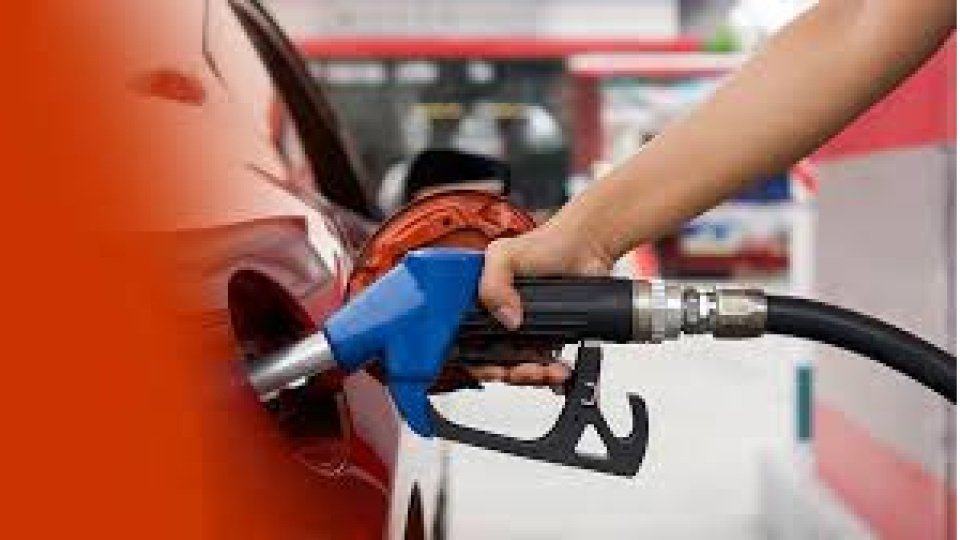 Yakıt Fiyatlarında Düşüş: Benzin ve Motorin İndirimleri