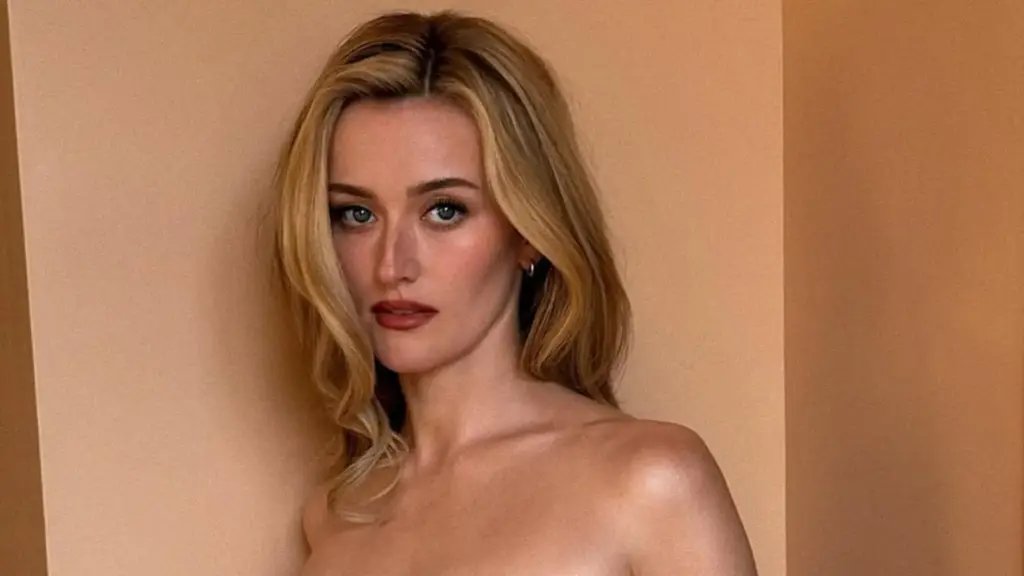 Sarah Pidgeon İle İlham Alarak “No-Makeup” Makyajı Yeniden Doğuyor