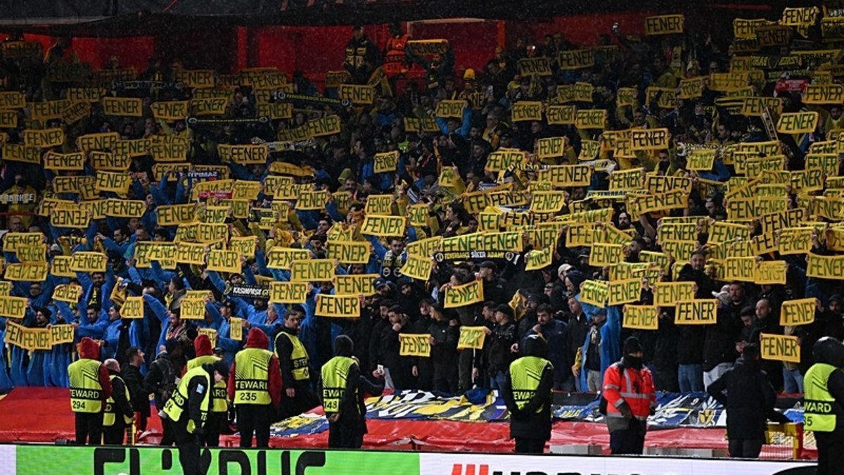 UEFA, Nottingham Forest Karşılaşmasında Fenerbahçe'ye Cezayı Verdi!