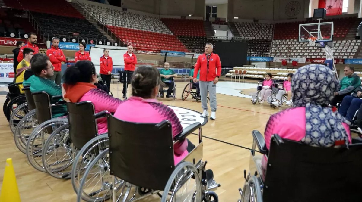 Engelleri Geçen Yenilikçi Tenis İnisiyatifi