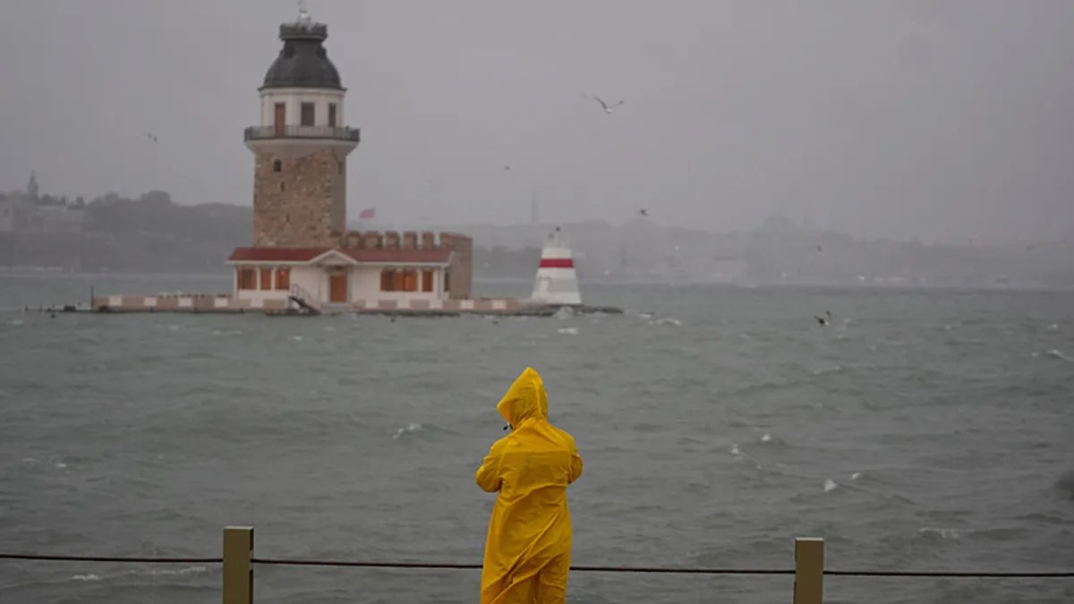 Meteoroloji Acil Uyarıda Bulundu! İstanbul'da Yağmur Ne Zaman Bitecek?