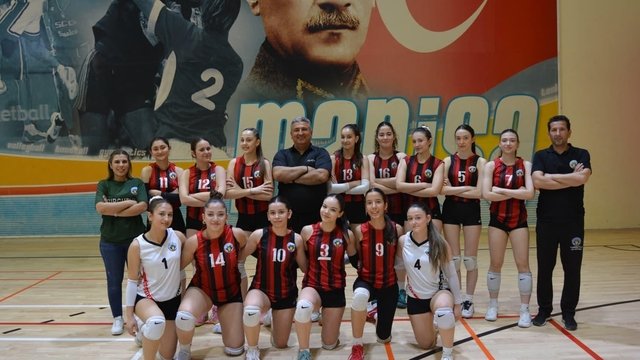 Turgutlu Belediyesi U17 Voleybol Ekibi Manisa İkincisi Oldu
