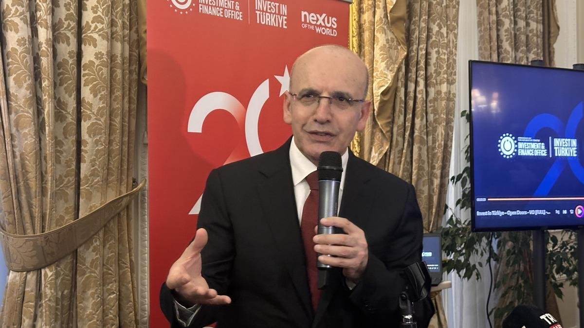 Faiz Politikası Üzerine Tartışmalar Dış Medyada Yer Aldı! Bakanlık ve TCMB'den 'Mehmet Şimşek' Açıklamaları