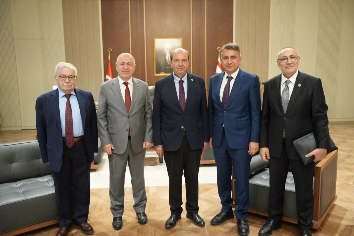 ASAV Başkanı ve Ümit Özdağ'dan Cumhurbaşkanı Tatar'a Destek Ziyareti