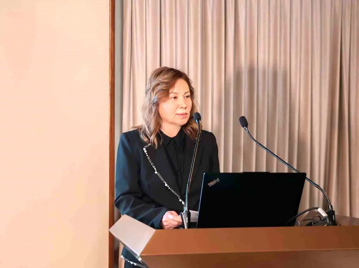 OMÜ Rektörü Prof. Dr. Fatma Aydın'a Ödül Verildi