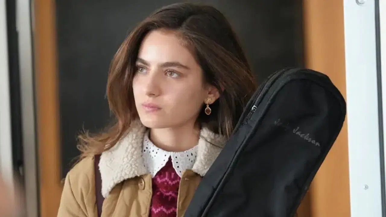 “Taşacak Bu Deniz”in Eleni’si Ava Yaman kimdir? O Ses Türkiye’ye konuk oldu