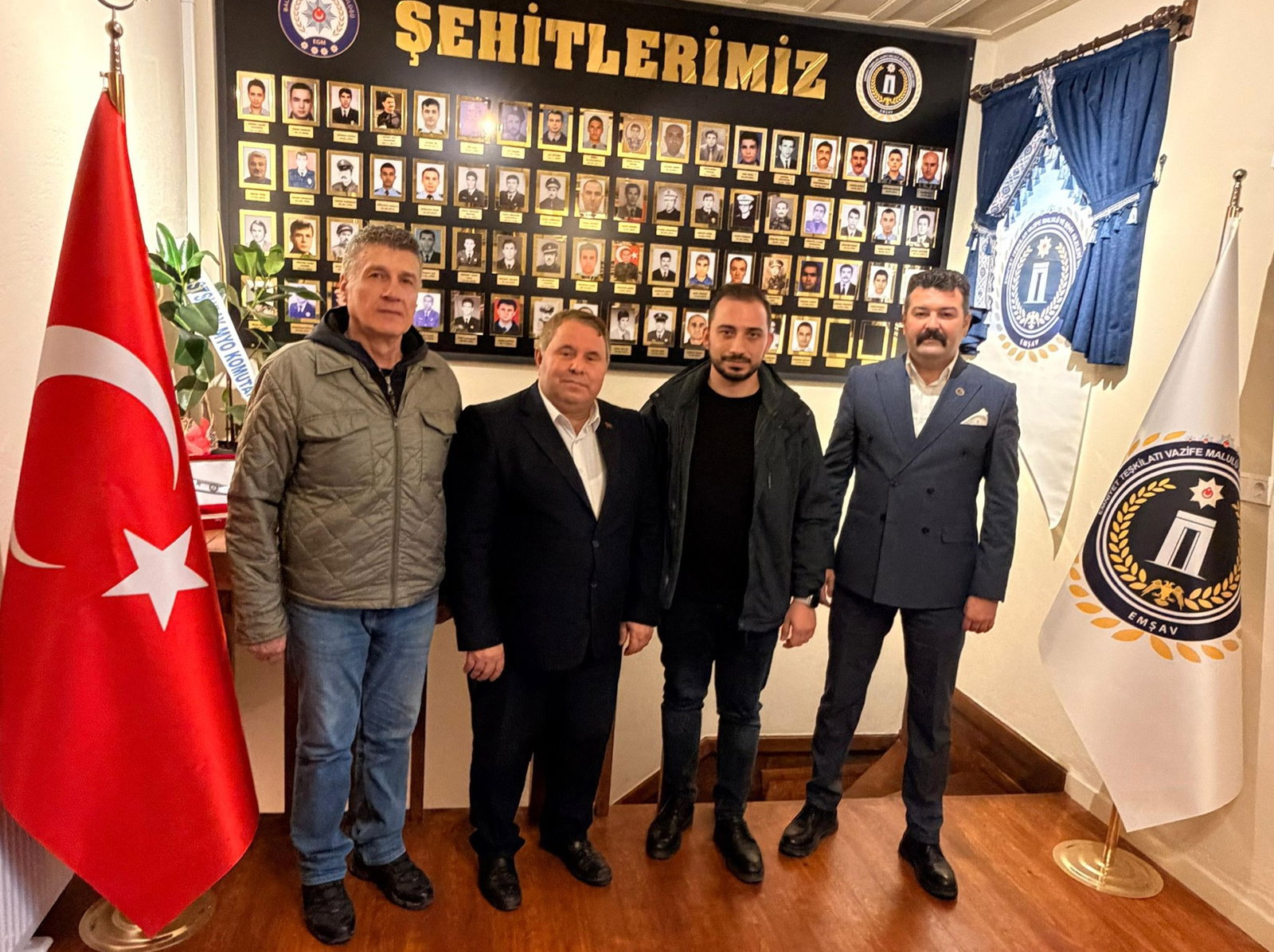 Yazar Gazetesi’nden Emşav Vakfı Balıkesir İl Başkanı Volkan Hedef’e Anlamlı Ziyaret