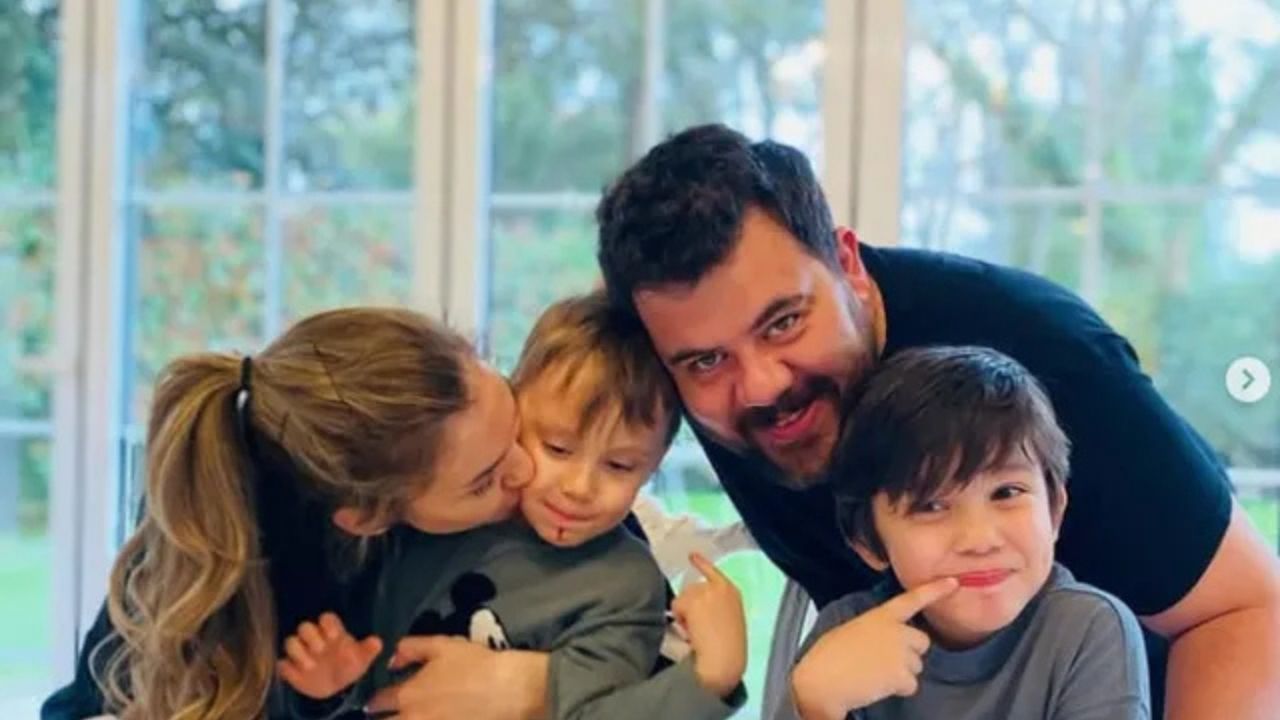 Yenenler Ailesinden Yeni Yıla Neşeli Kare: “2026, Sahne Senin!”