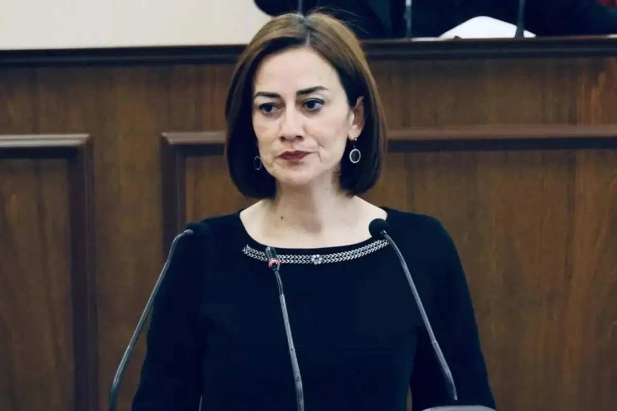 Vekil KKTC'deki fuhuş çarkını kürsüde ifşa etti