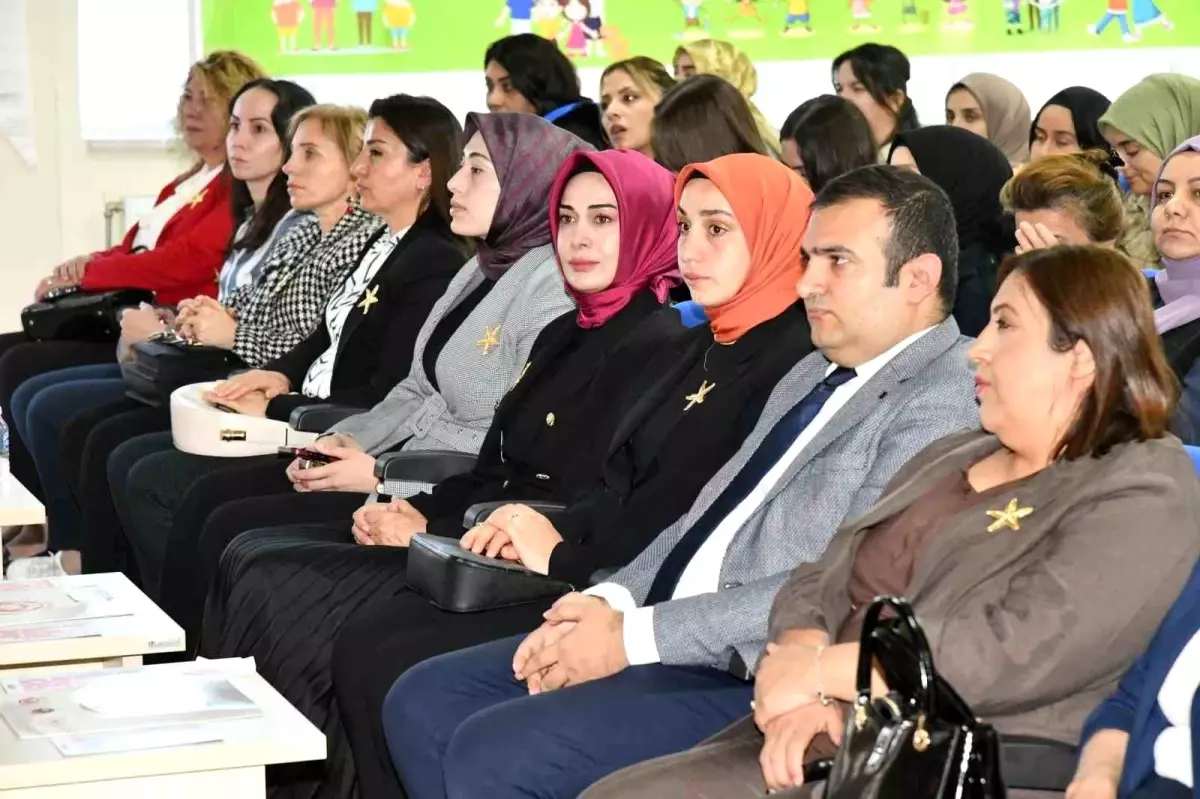 Ardahan'da Koruyucu Aile Farkındalık Toplantısı yapıldı