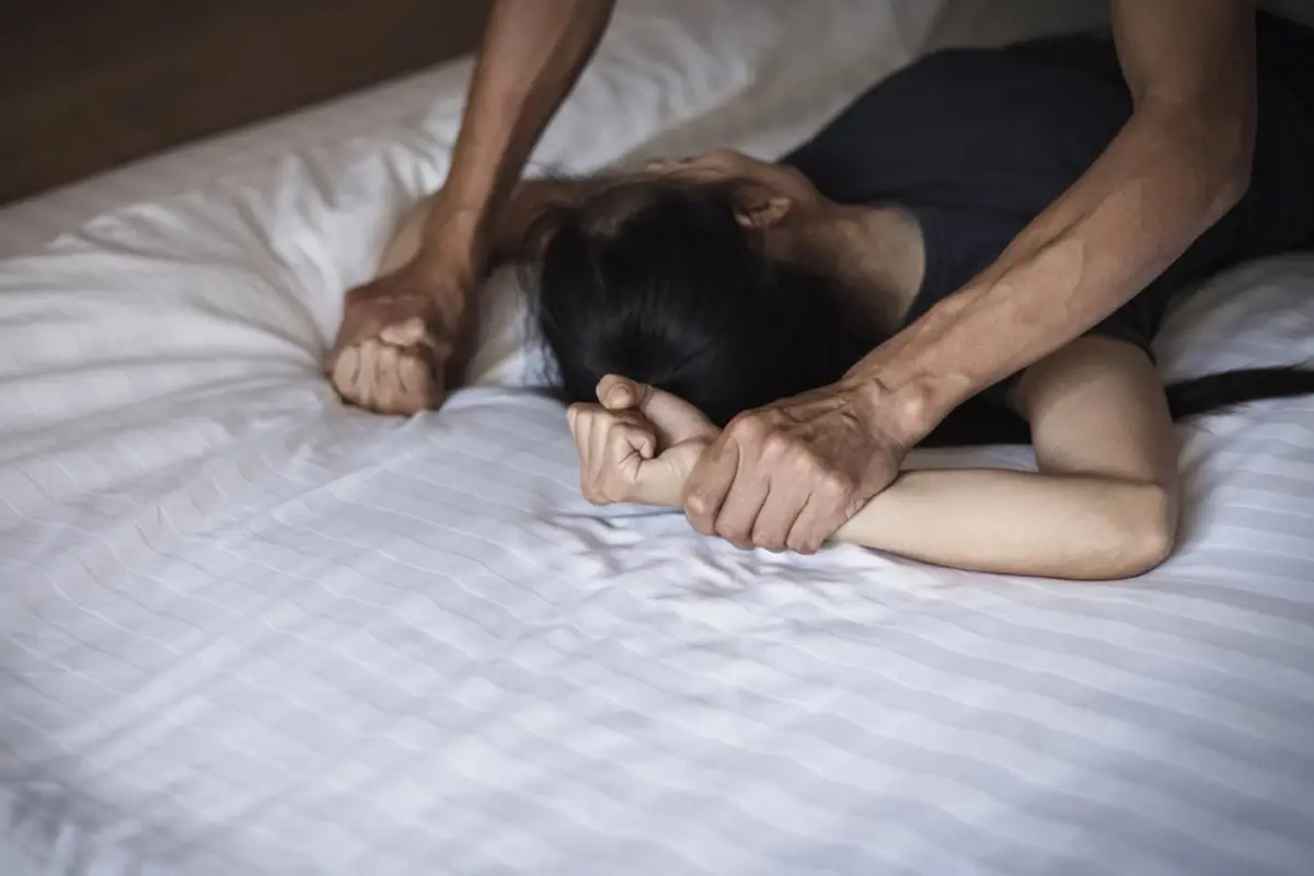 Kira karşılığı kaldığı odada cinsel istismara uğrayan İstanbul'da bir kadın