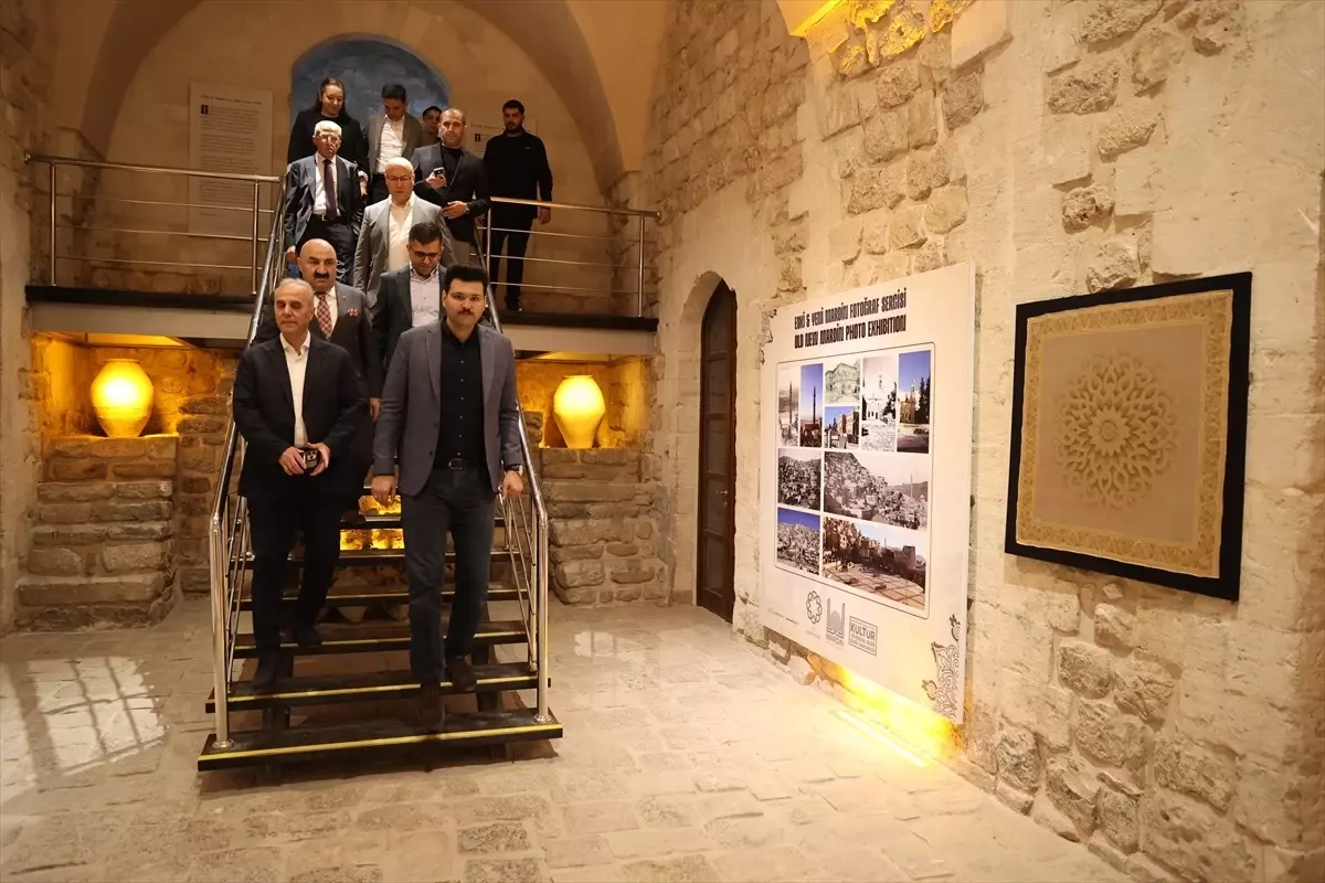 Mardin'de Geleneksel İpek Eşarp Sergisi Açıldı