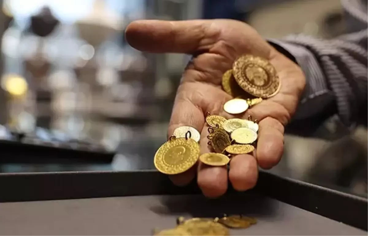 Altın fiyatları rekor seviyede yükselişini sürdürüyor