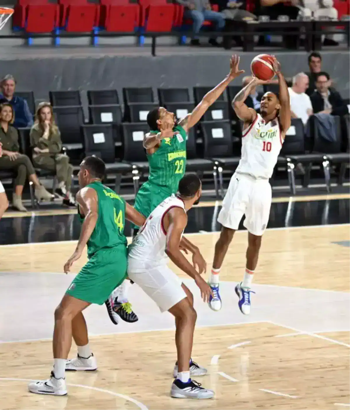 Manisa Basket, Erokspor'a mağlup oldu