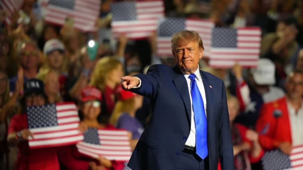 Trump’tan Dudak Uçuklatan Seçim Vaadi: Herkese 5 Bin Dolar