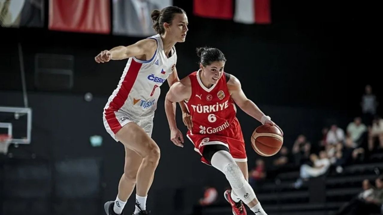 A Milli Kadın Basketbol Takımı Dünya Sıralamasında Geriledi