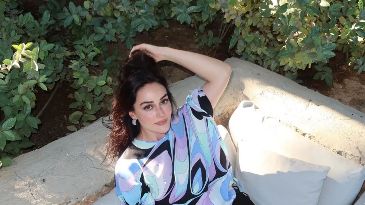 Esra Bilgiç’in Yeni Paylaşımı Sosyal Medyada Gündem Oldu