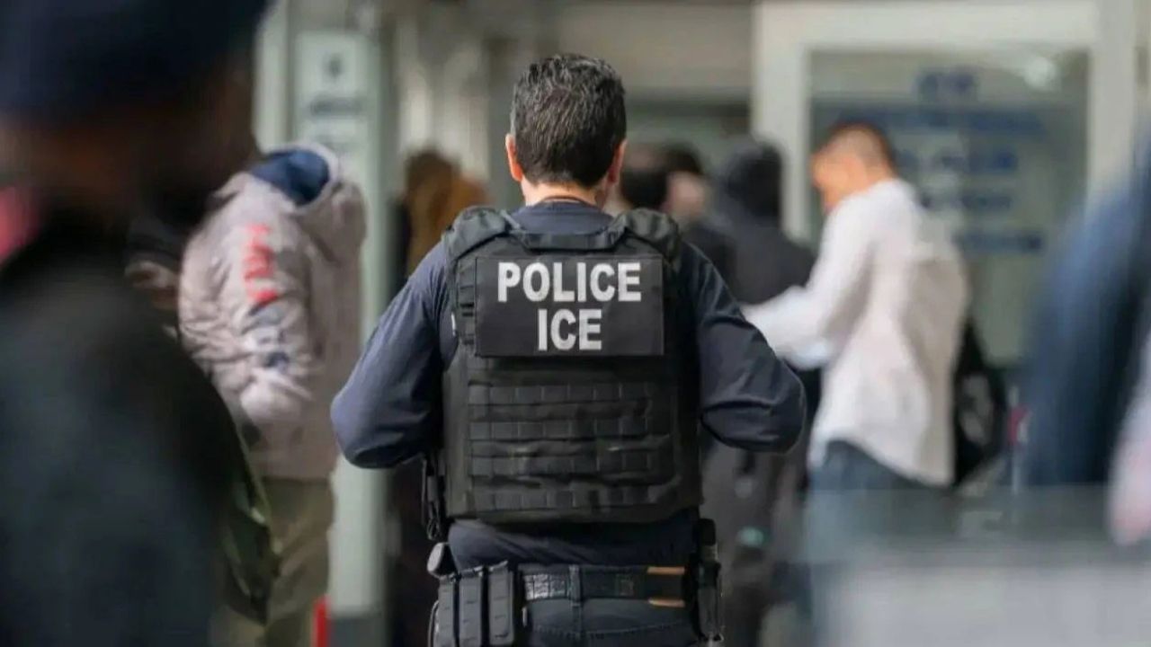 Texas’ta ICE Görevlisi Venezuelalı Genci Aracında Vurdu