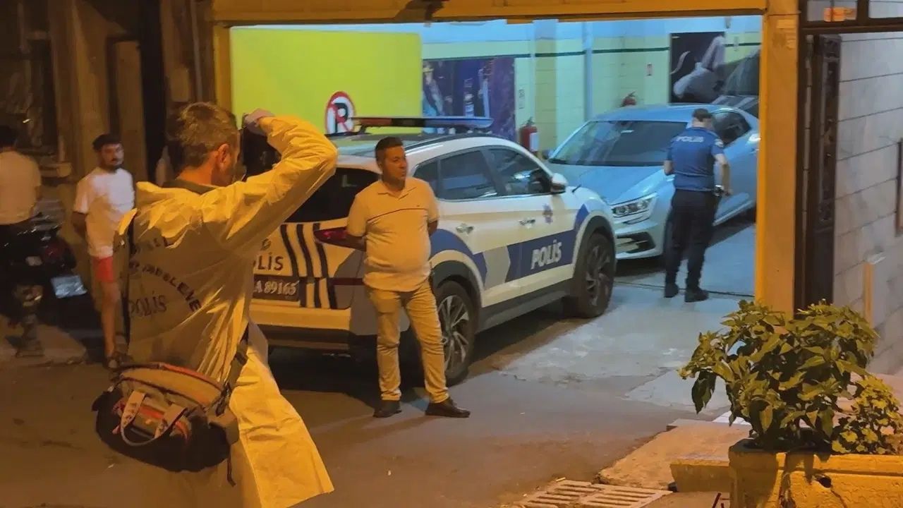 Şişli’de Evde Silah Sesi Paniği: Genç Adam Ağır Yaralandı
