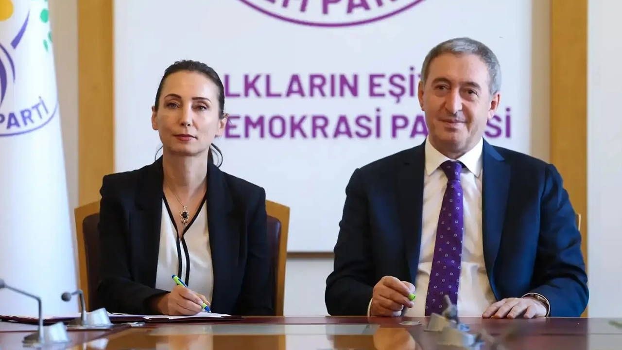 DEM Parti Borsa Manipülasyonu İddialarını MYK Gündemine Aldı