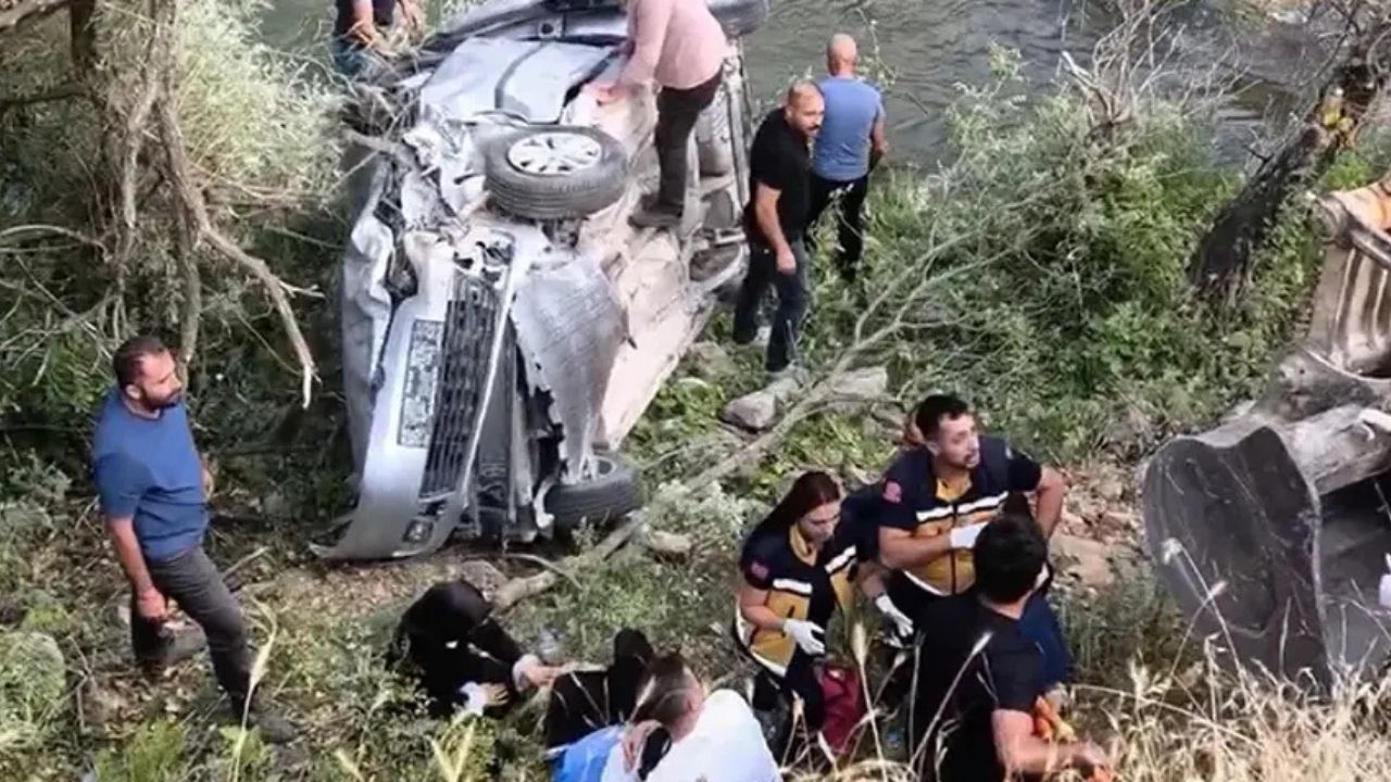 Tunceli’de Araç Çaya Devrildi: 2’si Ağır 5 Yaralı