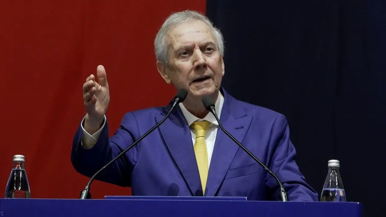 Galatasaray’dan Aziz Yıldırım’ın Projelerine Dikkat Çeken Gönderme
