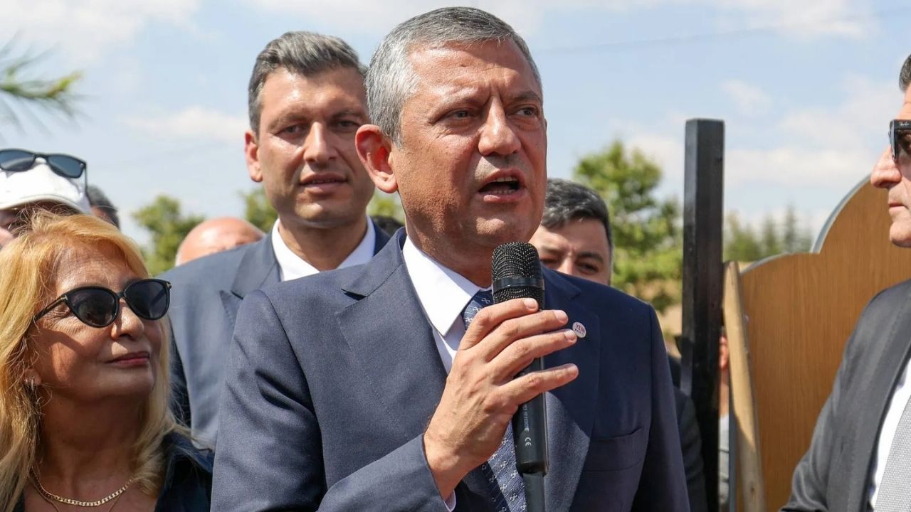 Özgür Özel Fon Krizi İçin Kriz Masasını Topluyor