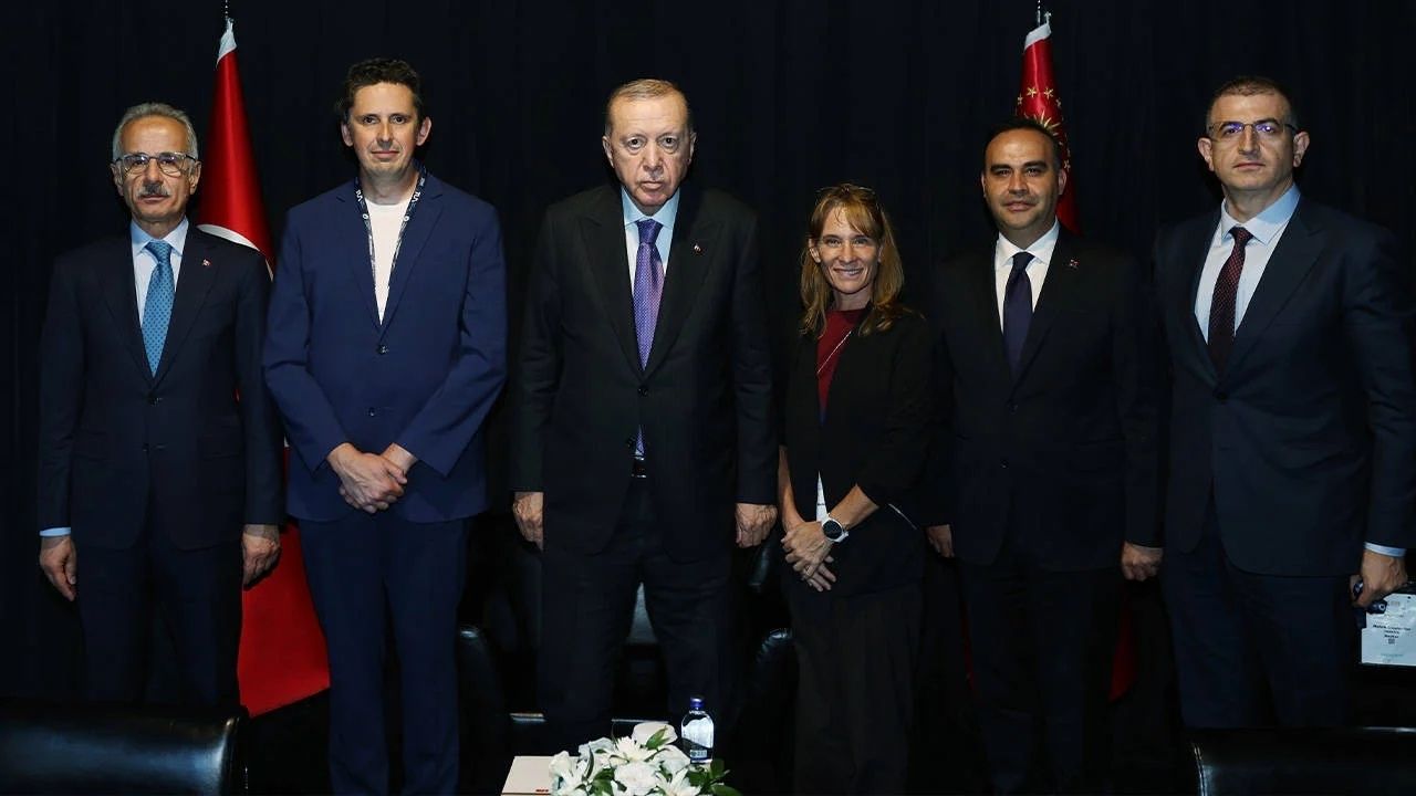 Erdoğan, SpaceX Yöneticileriyle Antalya’da Uzay Görüşmesi Yaptı